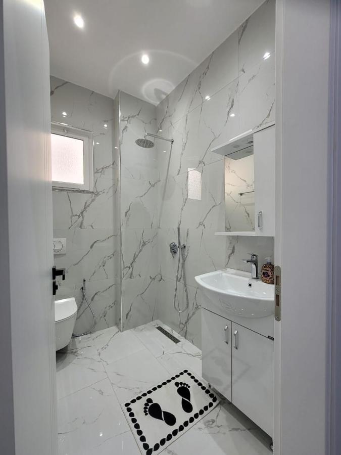 סרנדה Luxury Room'S By Lika מראה חיצוני תמונה
